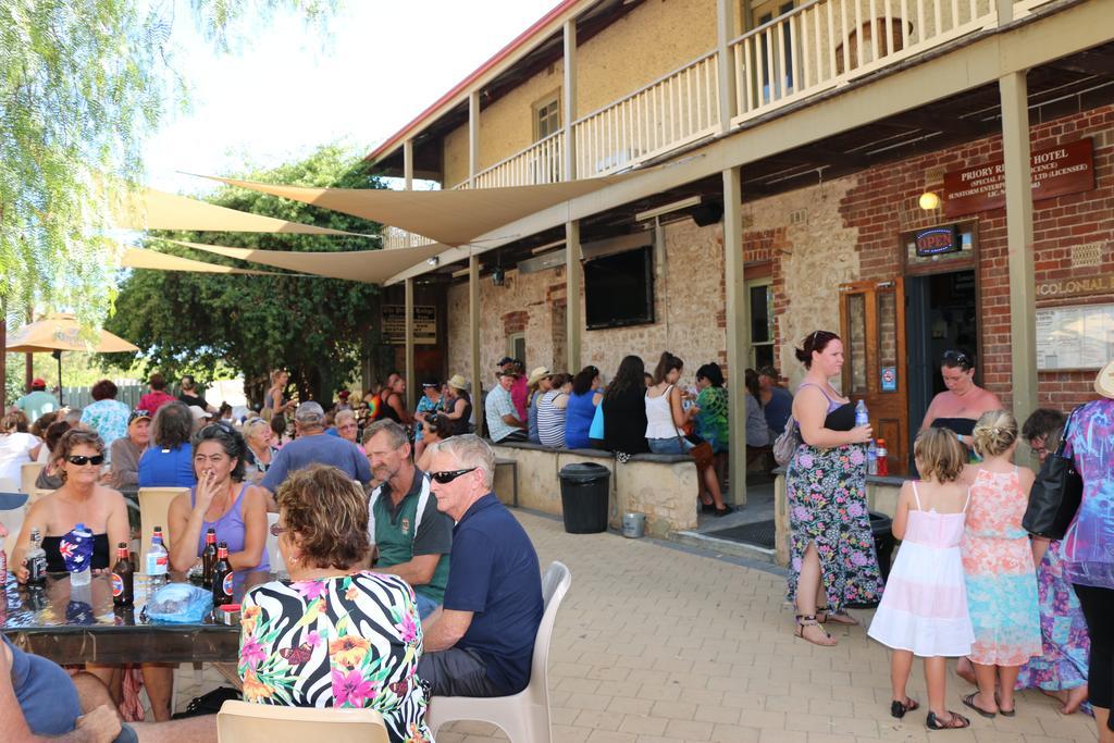 The Priory Hotel Dongara Exterior photo