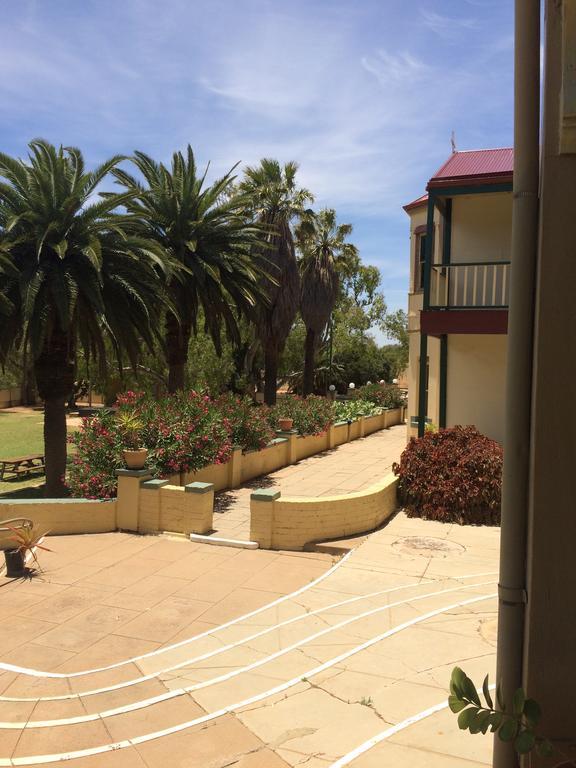 The Priory Hotel Dongara Exterior photo